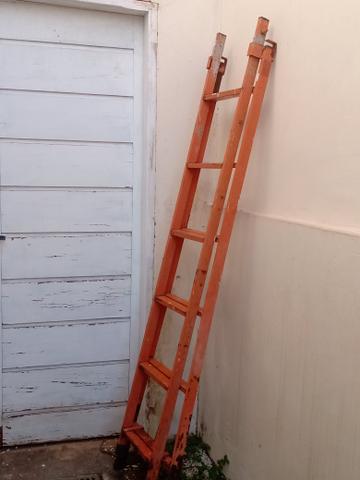 Escada para construção