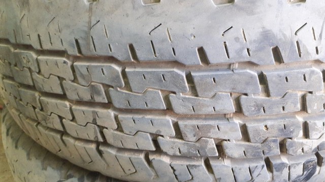 4 pneus   