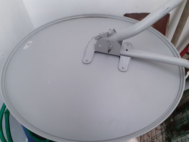 Antena tipo Sky 60cm com LNB duplo - Foto 2