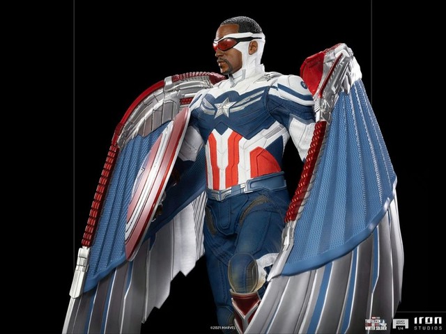 Captain America Sam Wilson Legacy Iron Studios Complete Edition - Foto 3