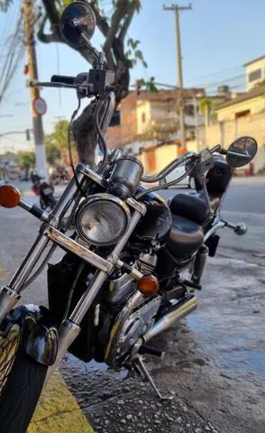 Intruder Vs 800 pouco rodada raridade baixa km
