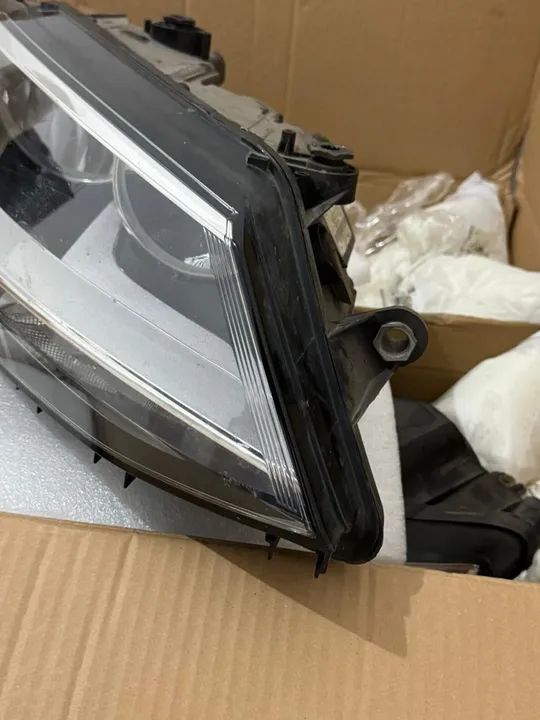 Vendo faróis originais do JETTA - Foto 4