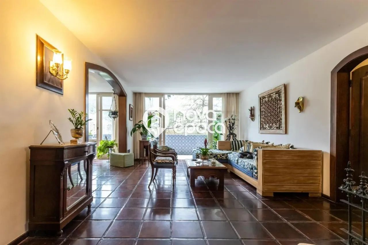 Lagoa | Apartamento 5 quartos, sendo 1 suite - Foto 2