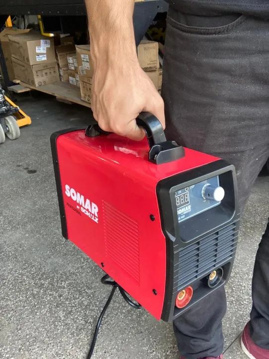 Máquina de Solda Inversora 140A Bivolt manual Somar - Foto 5