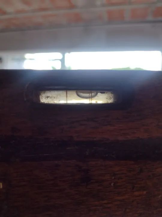 Nível em  madeira antigo - Foto 6