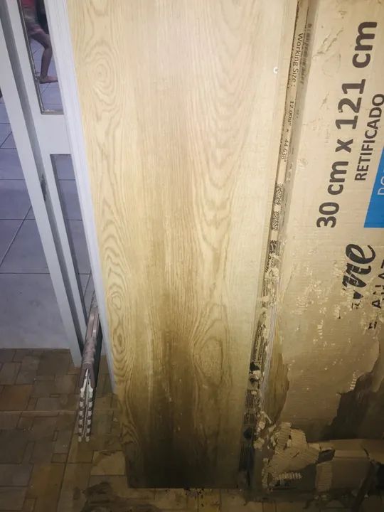 Porcelanato Esmaltado Retificado 30x121cm - Novo - Foto 3