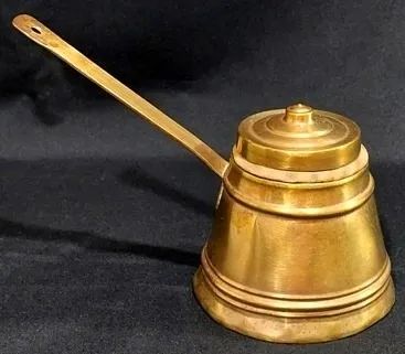 Diferenciada concha com tampa em metal dourado marroquino.  - Foto 6