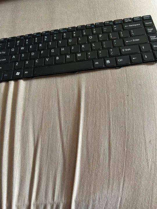 Teclado para notebook Sony modelo PGC 7113L - Foto 2