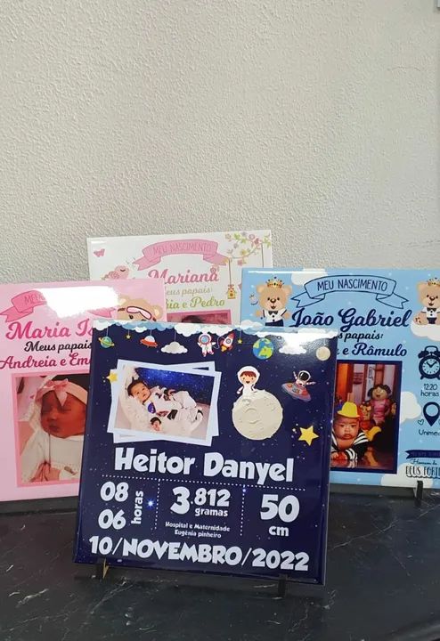 Quadro personalizado com os dados de nascimento do bebê 