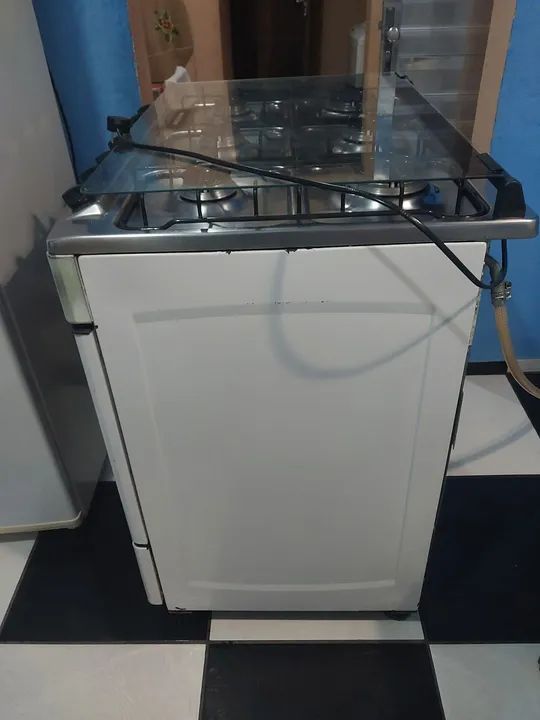 Fogão a Gás 5 Bocas - Semi Novo - Foto 4