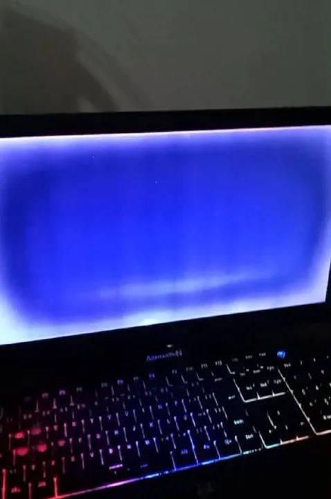 Monitor AOC 18,5 POLEGADAS COM DEFEITO  - Foto 3