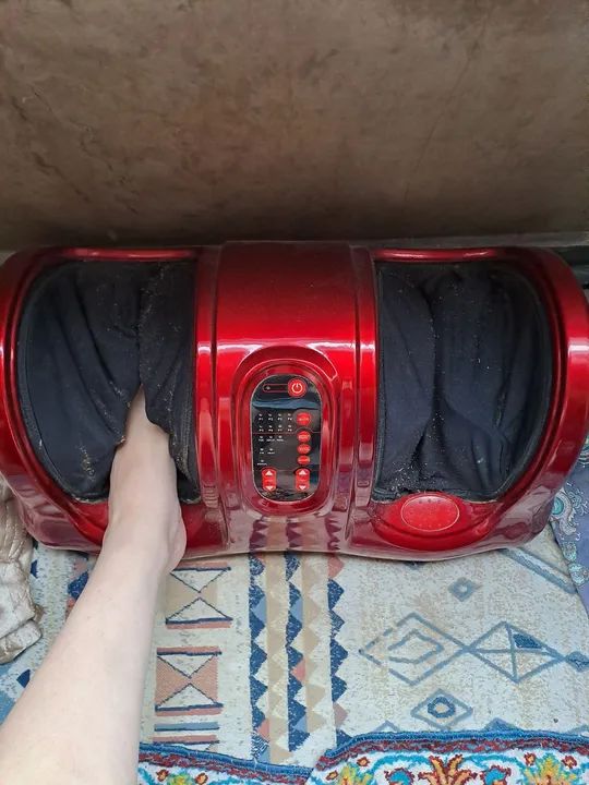 *Para conserto - Massageador para pés. Precisa de conserto.