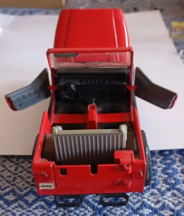 Miniatura Jipe Jeep Wrangler SS 7105 - Foto 4