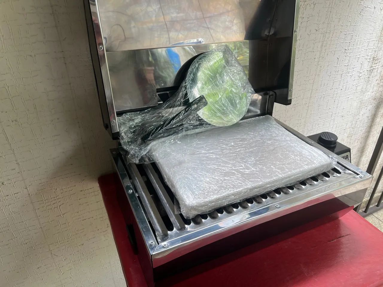 Churrasqueira portátil de aço inox a bafo, gourmet e forno de pizzas