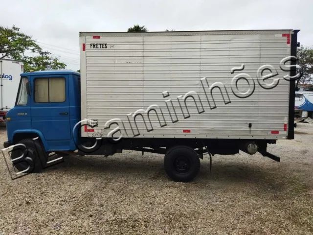 MB 608, ano 1979, Freio ar, Baú de 4.50 mts  - Foto 4