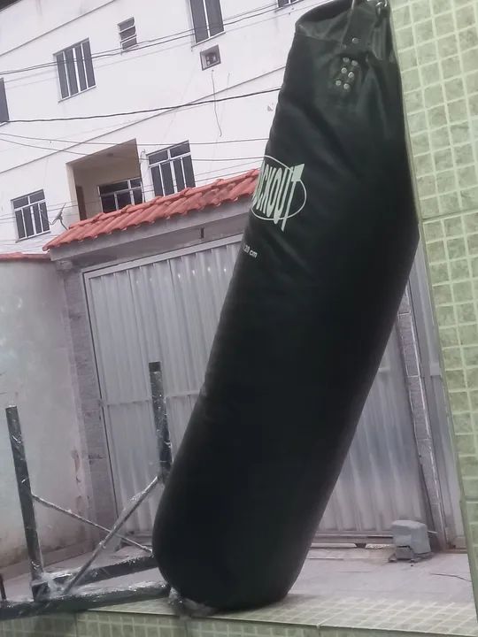 Suporte de Ferro para saco de pancada  - Foto 2
