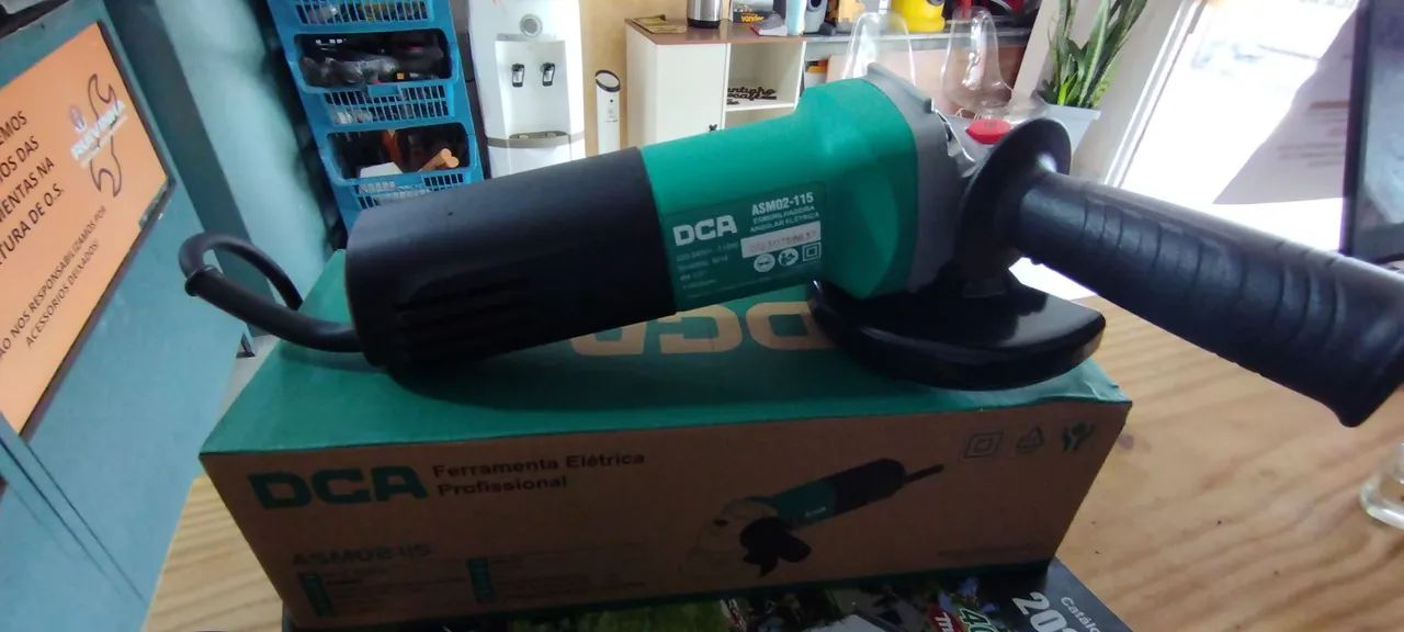 Esmeril Angular DCA ASM02-115 115mm 710W