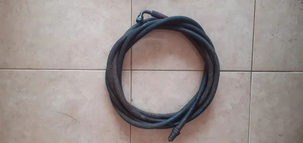 Mangueira 3/4 com conexões, usada funcionando, valor unitário, tenho 2 peças de 6,5 mts