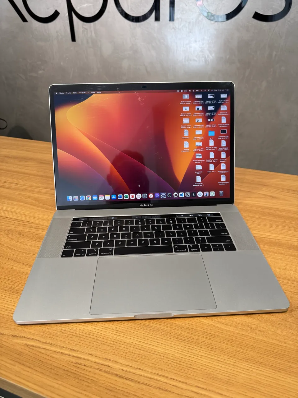 MacBook Pro 2018 15インチ32GB／512GB MacBook Pro 2018 15インチ 512GB 2.6GHz シルバー