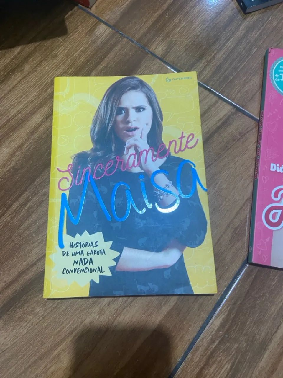Livro Maísa
