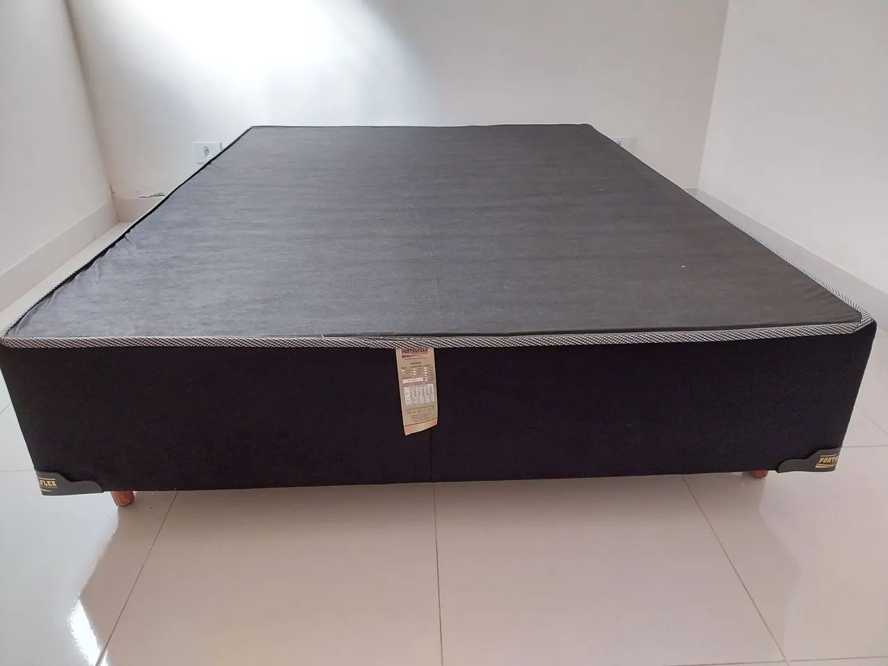 Cama Box Casal apenas a base