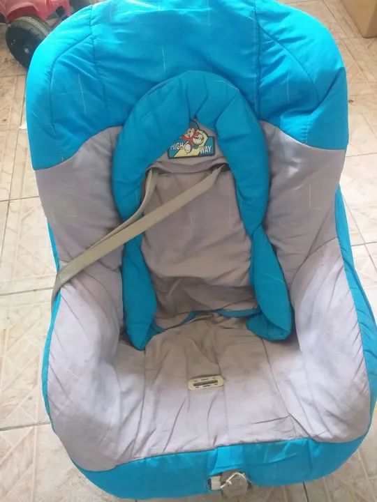 Cadeirinha de bebê - Bebê conforto - Usada - Foto 4
