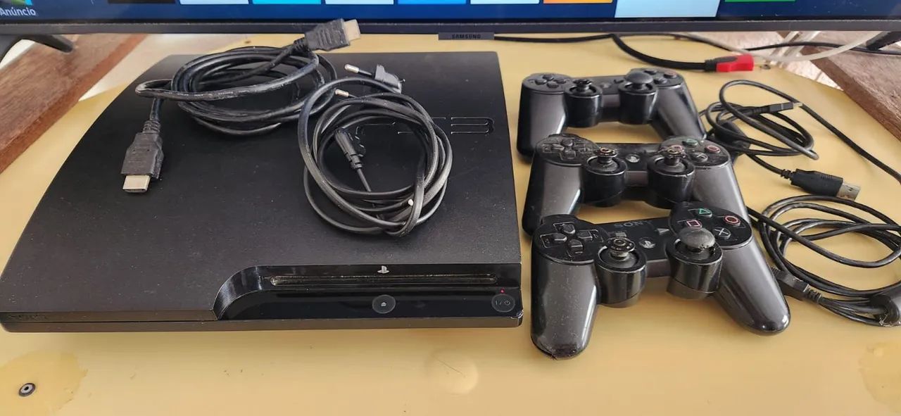 Playstation 3 com controles e jogos - Foto 5