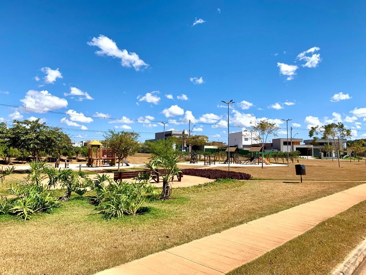 Lote Terras Alpha 2 Canedo Quitado