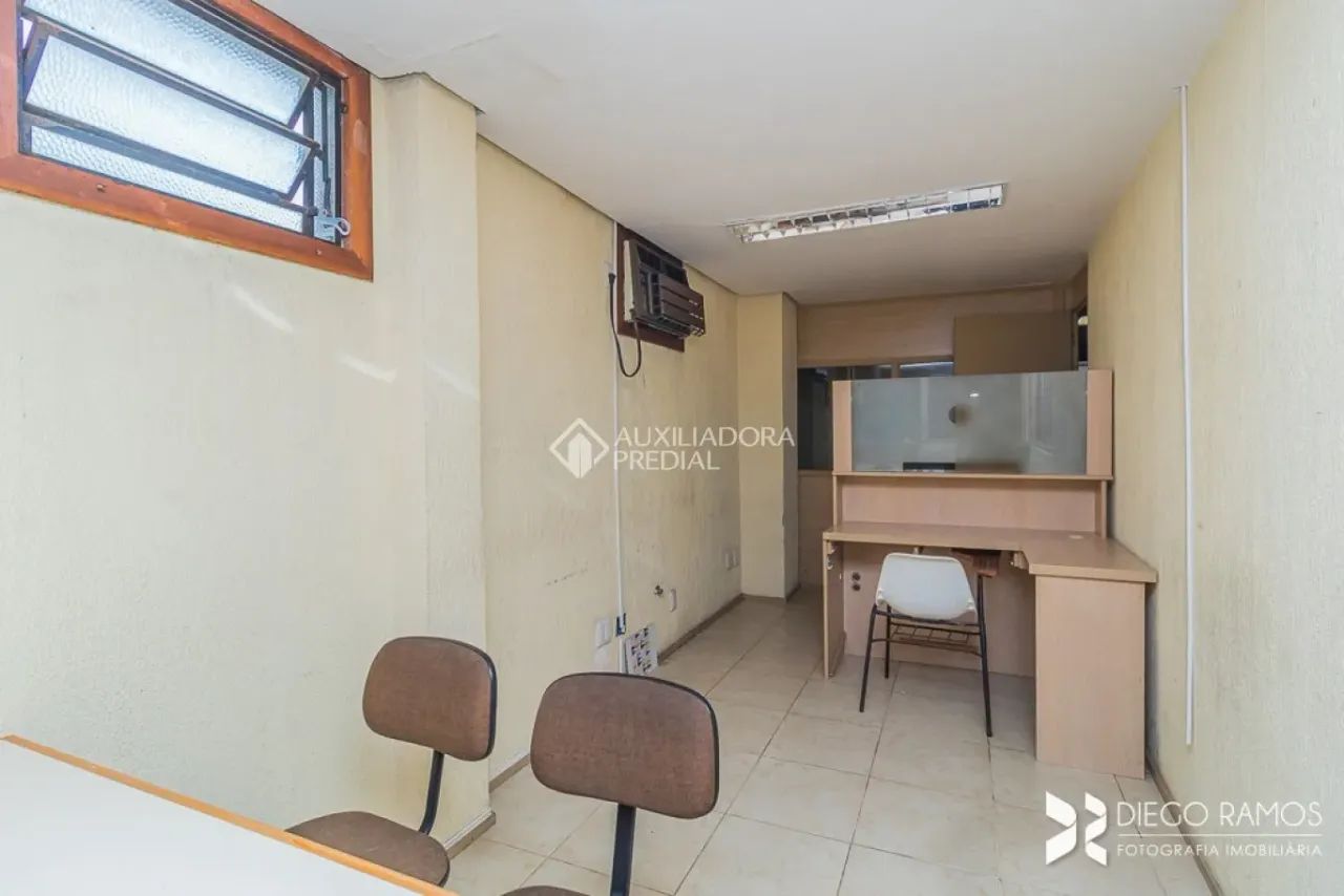 EXCELENTE SALA COMERCIAL NO CENTRO HISTÓRICO - Foto 12