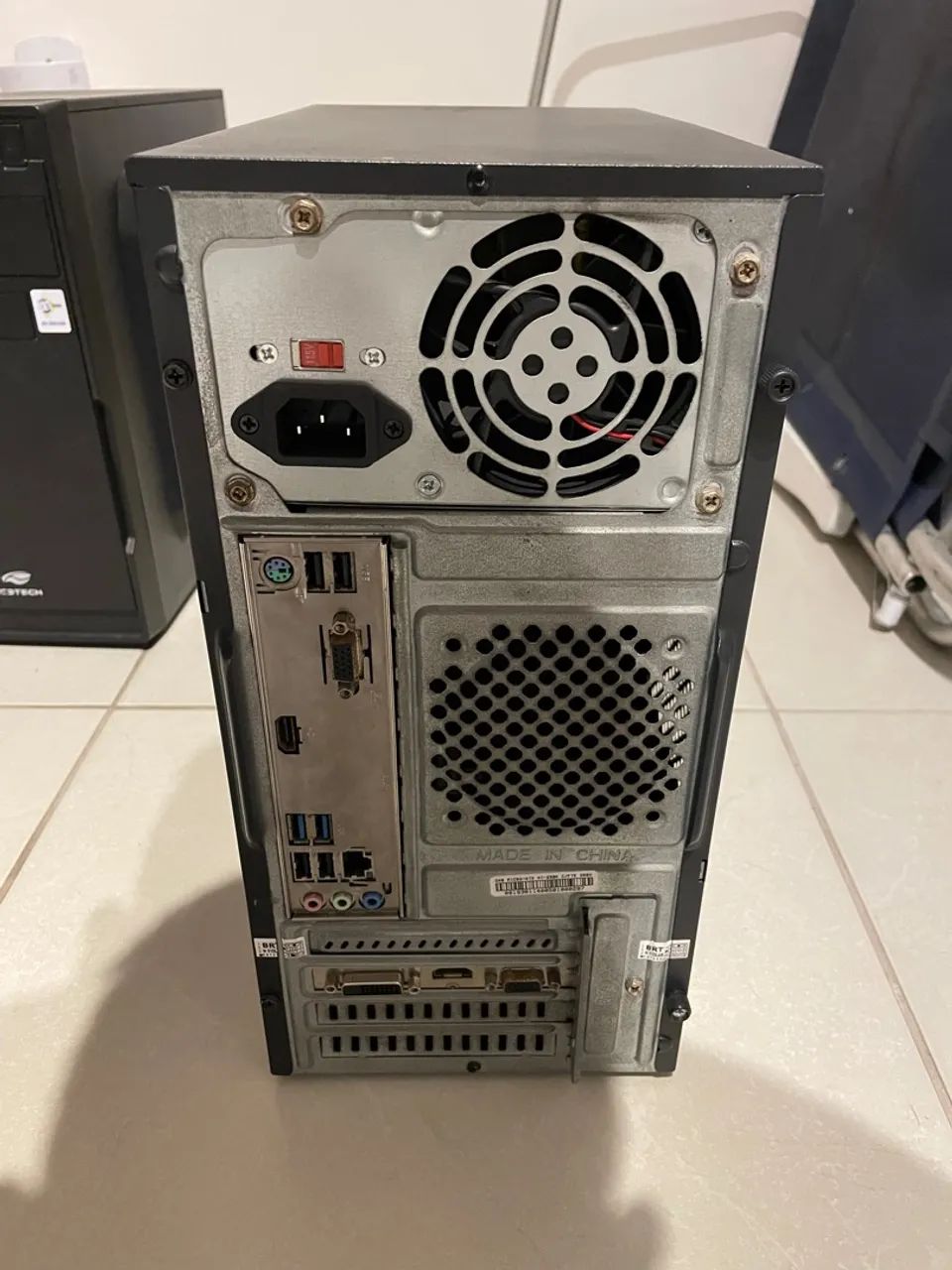 Pc desktop com ótima placa de vídeo 64289463675267121