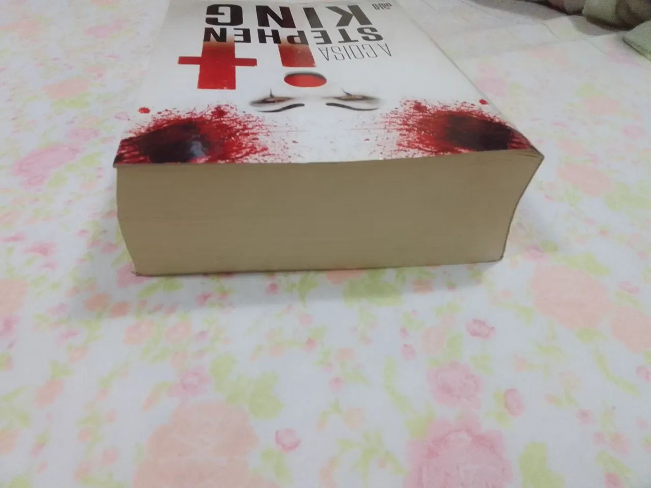 Livro Tema It a Coisa. - Foto 4