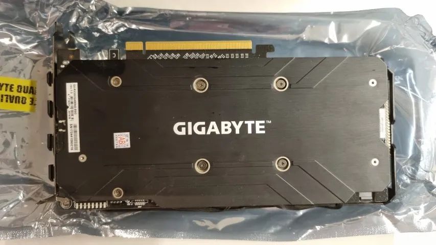Placa de vídeo Radeon RX 580 gigabyte gaming 8g - Foto 5