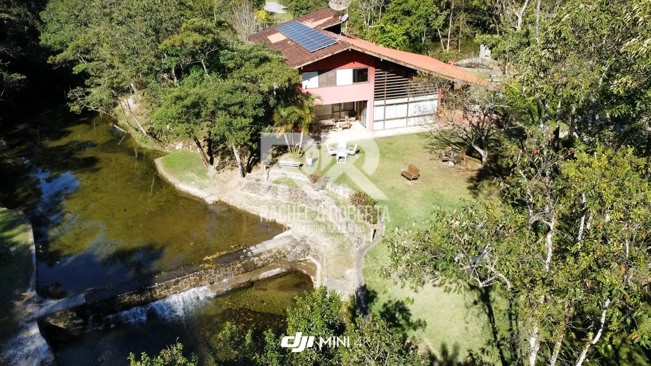 Paraíso à venda em Canoas Teresópolis