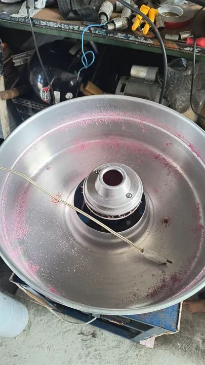 Máquina de Algodão Doce - Usada em Ótimo Estado