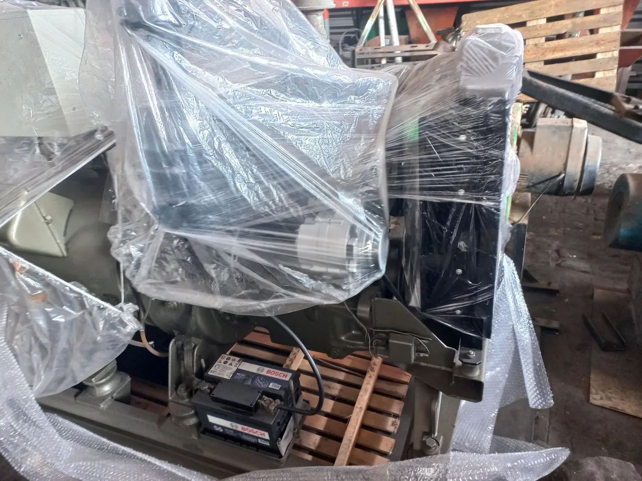 Gerador pekins de3 CC.30 kva manual c/ chave reversos 99.reformado geral e alternador negr - Foto 2