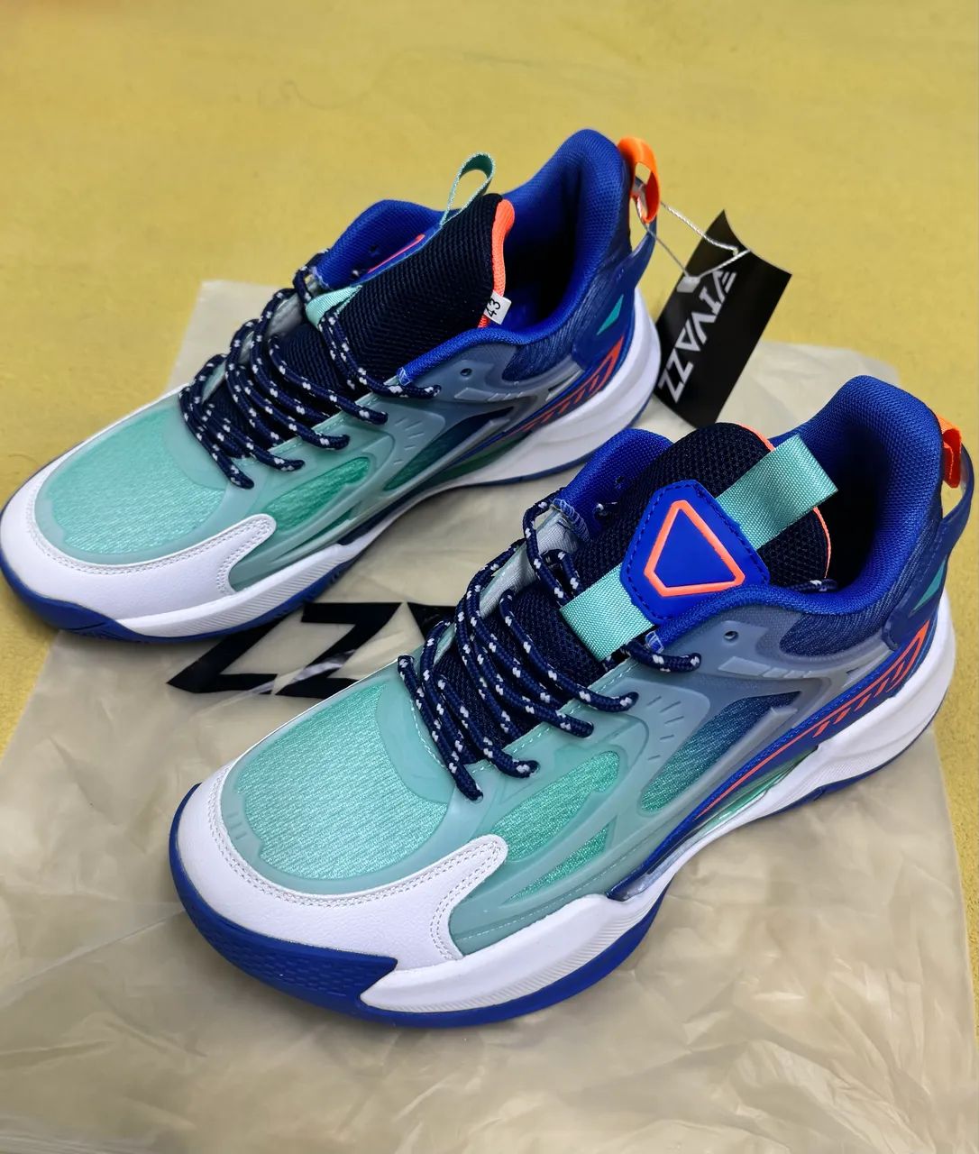 Tênis Vivazz Vôlei e Basquete Calçados Esportivos Zumbi dos