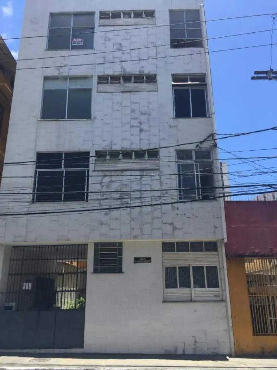 aluguel quarto e sala na Rua do Politeama Centro - Salvador - BA
