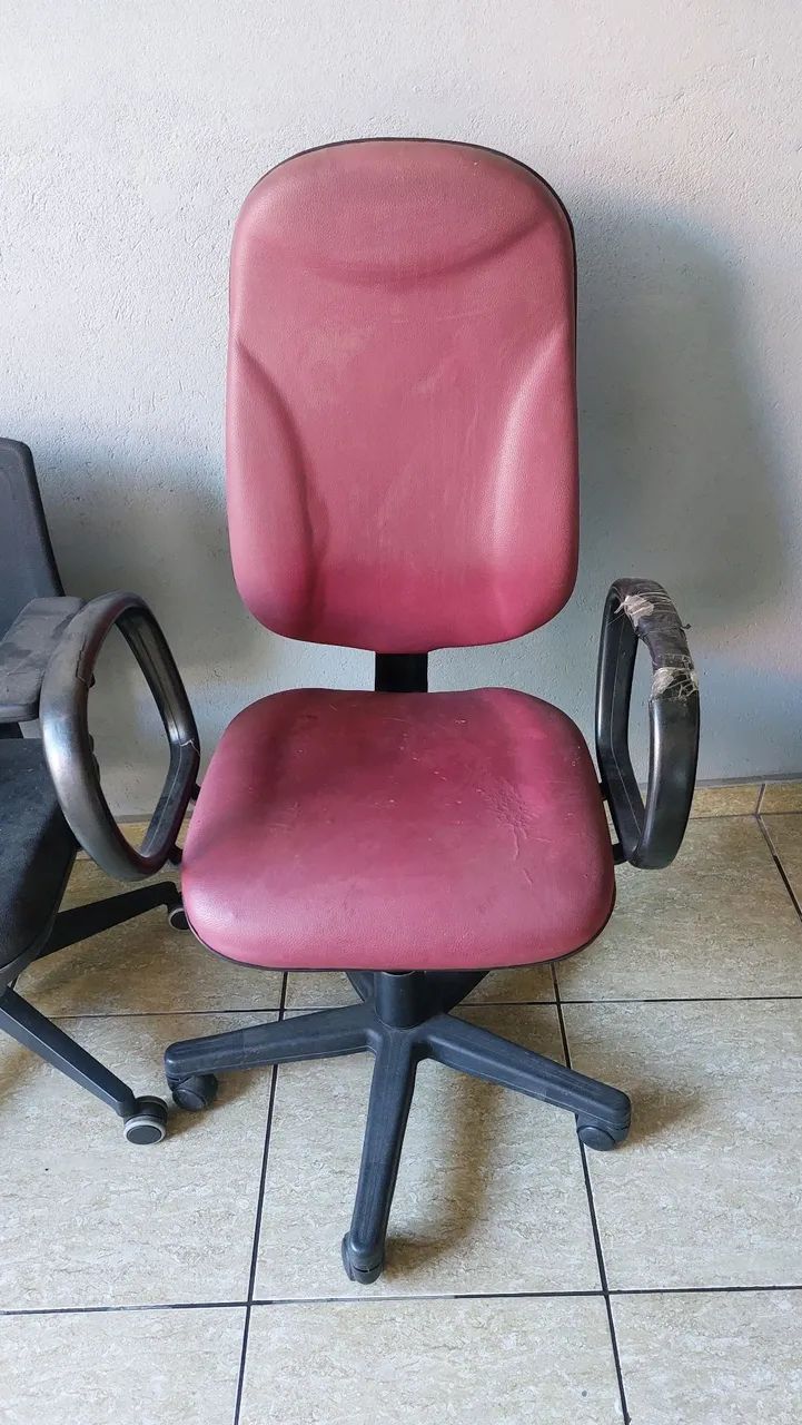 Cadeiras de escritório usadas - ( Leia a descrição) - Foto 2