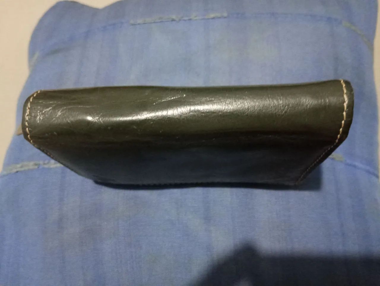 Estojo carteira de couro sintético verde  - Foto 5