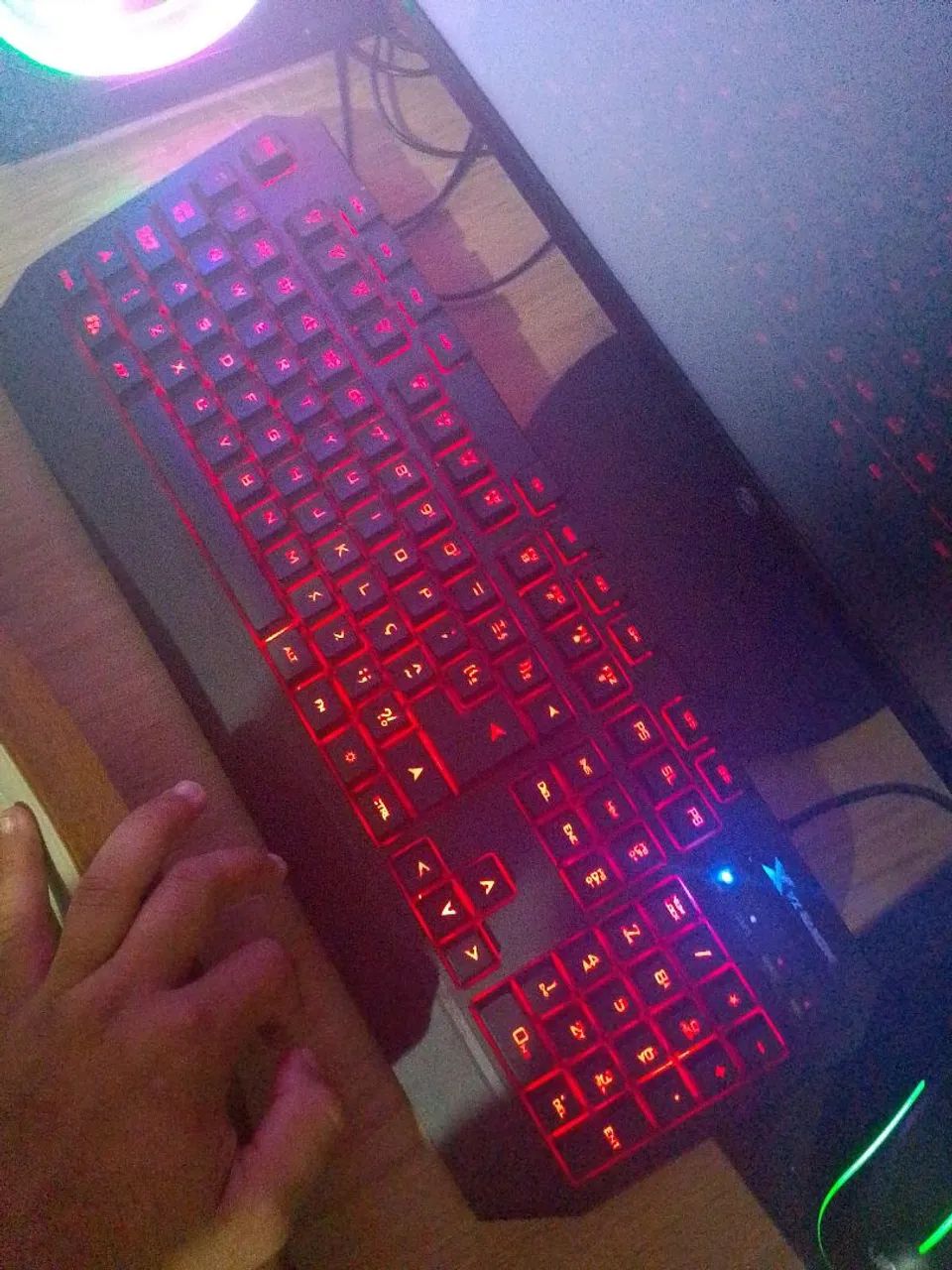 teclado gamer 64252696539010124