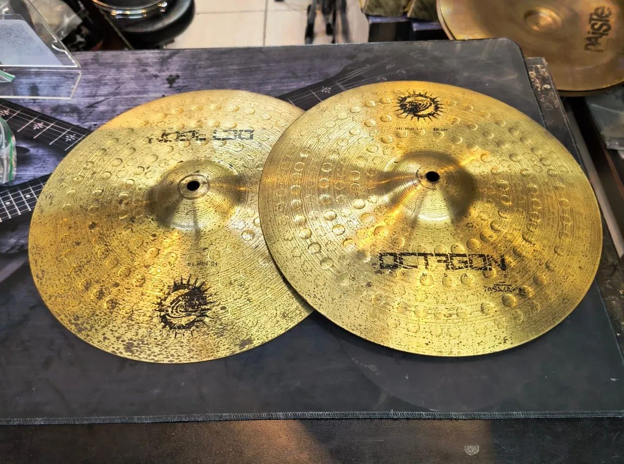 Par de pratos de 14 polegadas Octagon