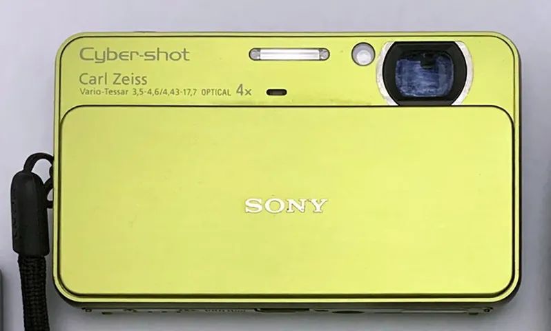 Câmera Sony Cybershot -DSC-T99/B 14.1 Megapixel - GREEN - Raridade
