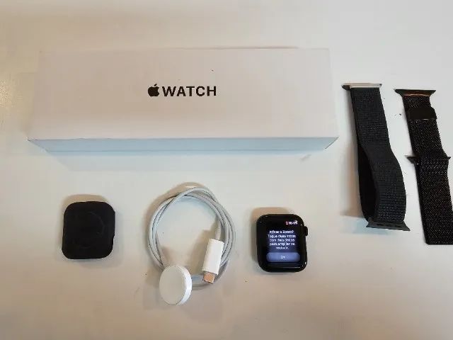 Apple Watch SE 2 Preto 44mm (A2724)