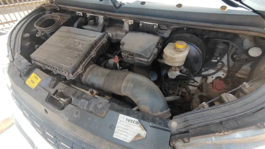 Iveco Daily 35150/21/22 baú frigorífico aparelho pra congelado  - Foto 6