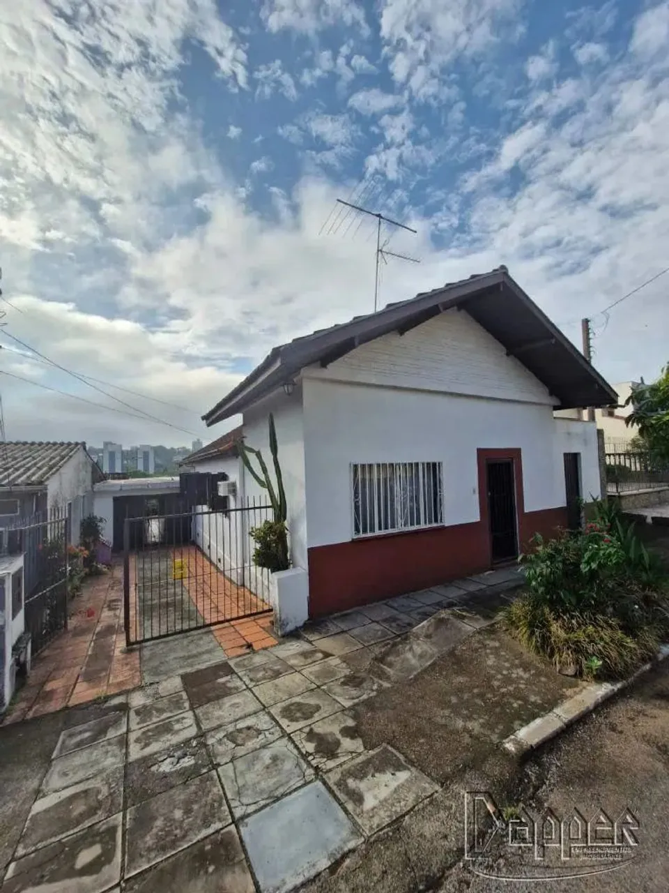 Casa residencial para locação no bairro Rincão com 150 m² e 3 dormitórios.