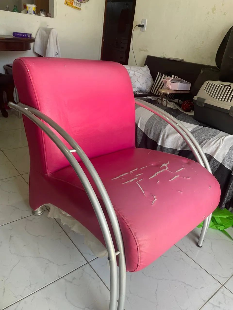 Duas Poltronas rosas 