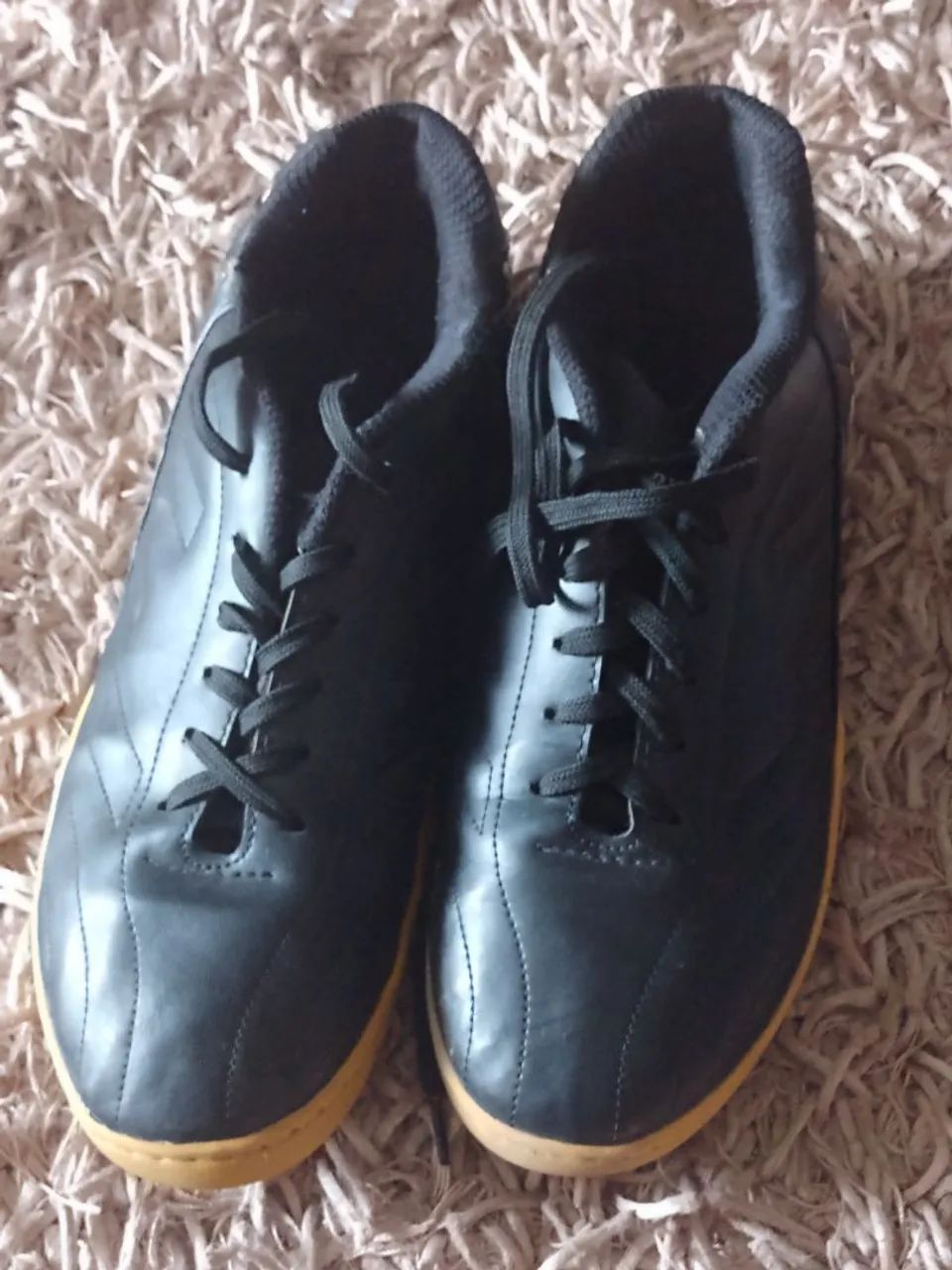 Chuteira de futsal ( semi nova )