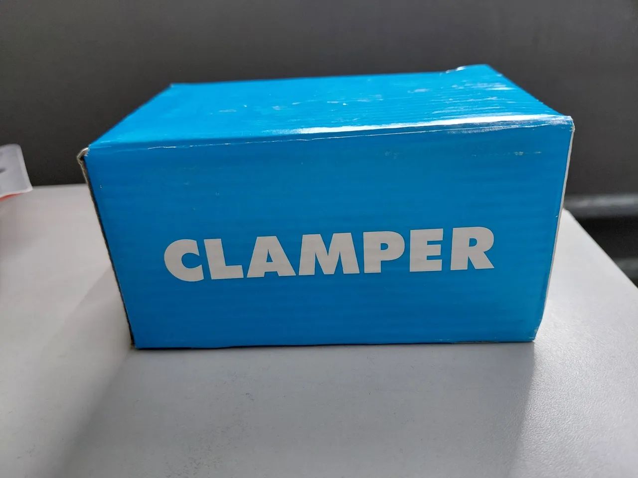 Clamp para organização de cabos
