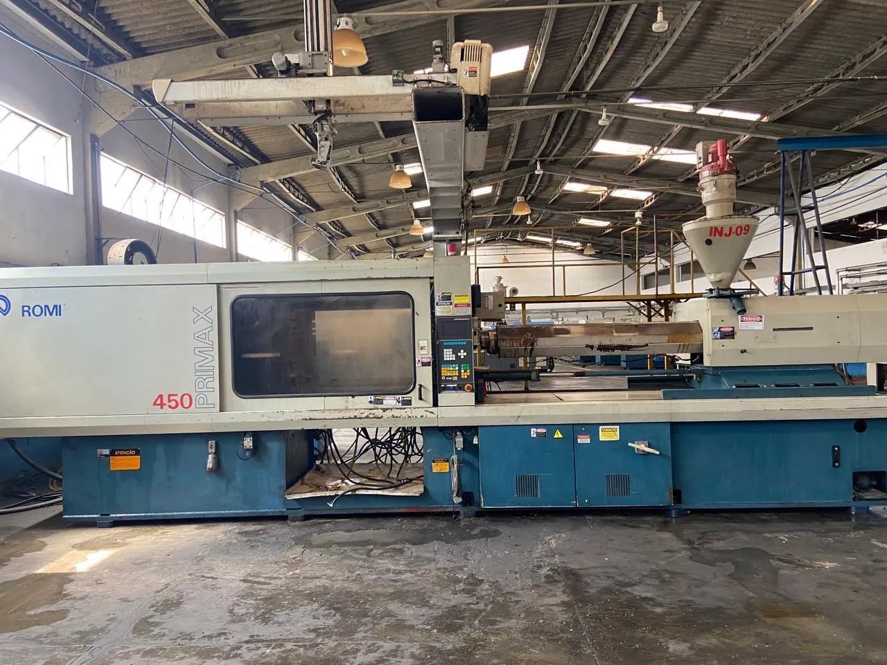 Injetora de Plástico Industrial ROMI 450 - Foto 4