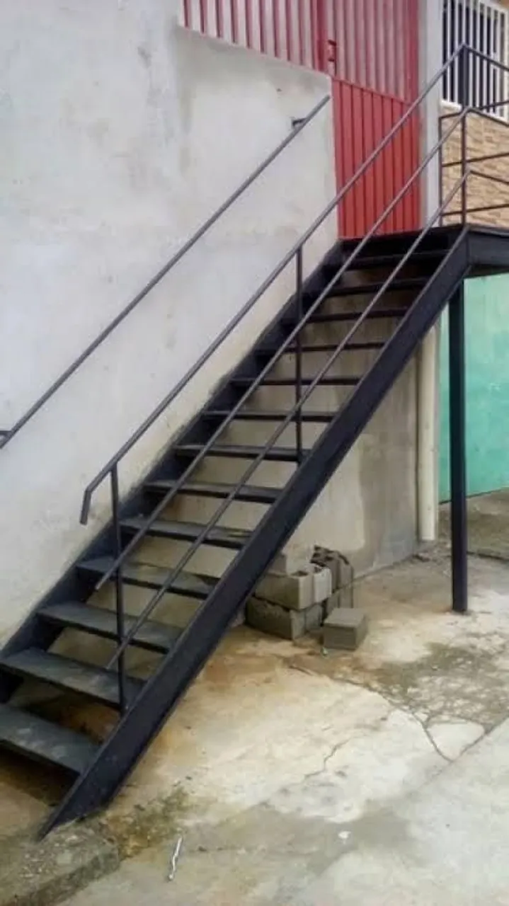 Escada de Ferro para Acesso